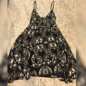 Summer Dress Hobo Style w/ Pockets! - Small